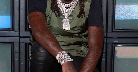 Perfectly Timed!: Offset Flexes His New 0K Rainbow Rolex 